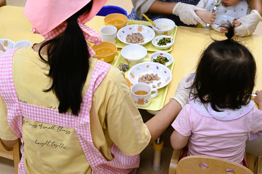 家族で食べているような和やかな雰囲気の中で頂く食事。